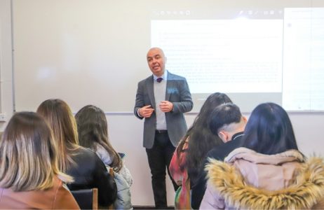 "Yícara", de Rodrigo Cortés Muñoz: más allá del karma de vivir al sur