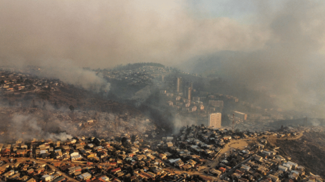 Causa penal: Fiscalía investigará irregularidades detectadas tras megaincendio en Valparaíso