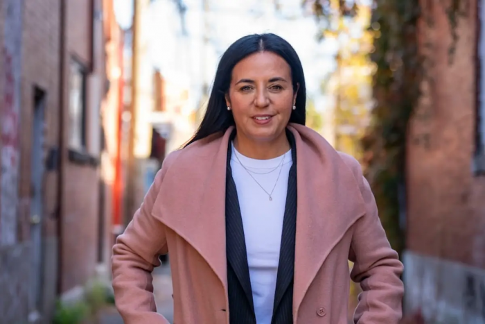 Quién es Soraya Martínez Ferrada, la primera alcaldesa latina electa en Montreal