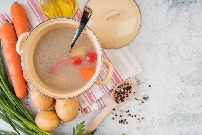 Caldo de huesos: ¿El nuevo superalimento natural?
