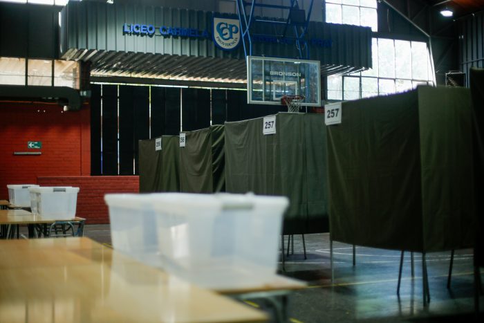 Constitución de mesas llega al 27,4% según cifras del Servel en la previa de las elecciones
