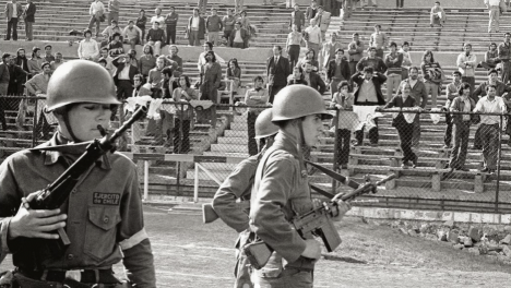 "Miedo: Dictadura en Chile 1973-1990": fotografías del horror