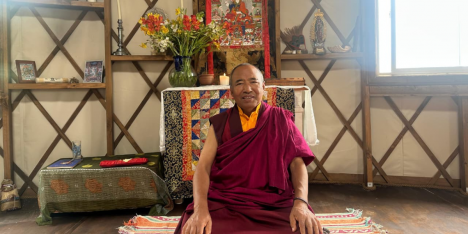 Khenpo Phuntsok Tanzin: "El budismo es una filosofía, no es una religión"