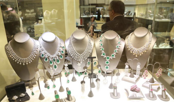 Cinismo y lujo en Chile