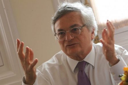 Moisés Naím y Kast: "Este giro hacia la derecha es más volátil, menos programático y más emocional"