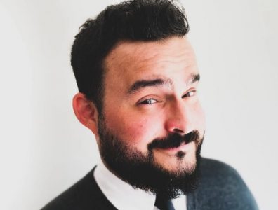 Periodista venezolano: regularizar migrantes en Chile es "más barato" que expulsión que propone Kast