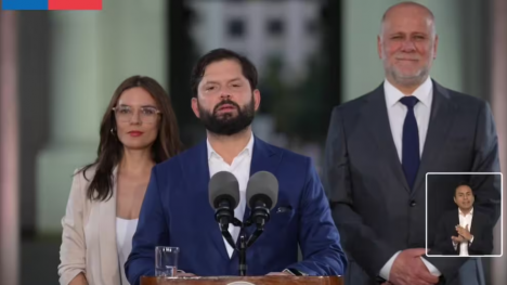 Presidente Boric felicita desde La Moneda a Jara y Kast por paso a segunda vuelta