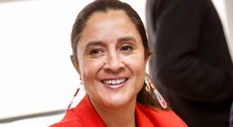 Contraloría sanciona a exalcaldesa Peñaloza (UDI) por compra de Cesfam en Las Condes