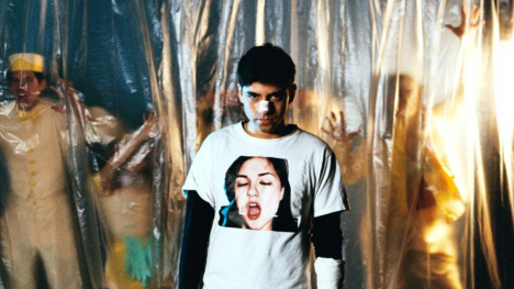 “Hotel O’Clock”: una inquietante mirada al límite entre lo real y lo virtual llega a Teatro Mori