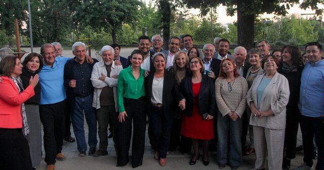 Tohá cierra filas con Jara y apunta a miembros de ex Concertación que cruzaron a comando de Matthei