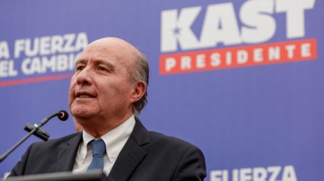 “Se me pasó la mano con los tragos": asesor de Kast reconoce condena por conducir ebrio en 2014