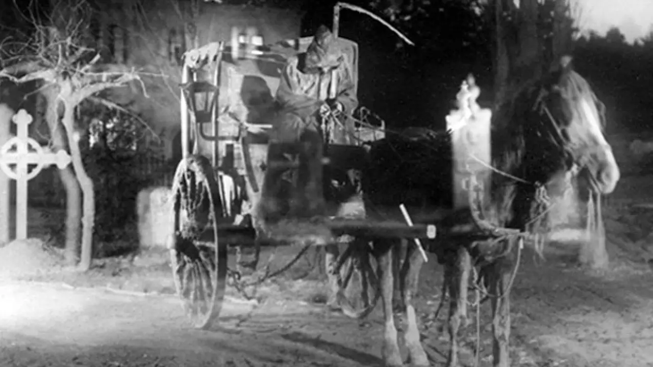 Lanzamiento del libro “50 películas viejas”