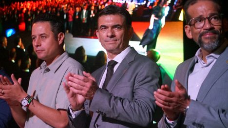 Giro de timón en Bolivia: Paz asume presidencia este sábado con promesa de “capitalismo para todos"