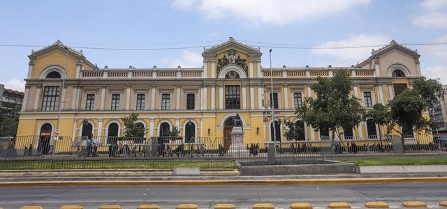 Derecho cierra filas: directores respaldan a Pablo Ruiz-Tagle para la rectoría U. de Chile