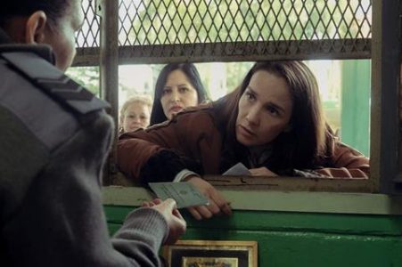 "La mujer de la fila" como invitación a interpelar nuestra mirada sobre los otros