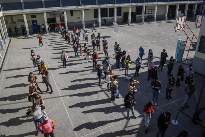 Votantes obligados: no se identifican con derecha ni izquierda pero piensan como de derecha