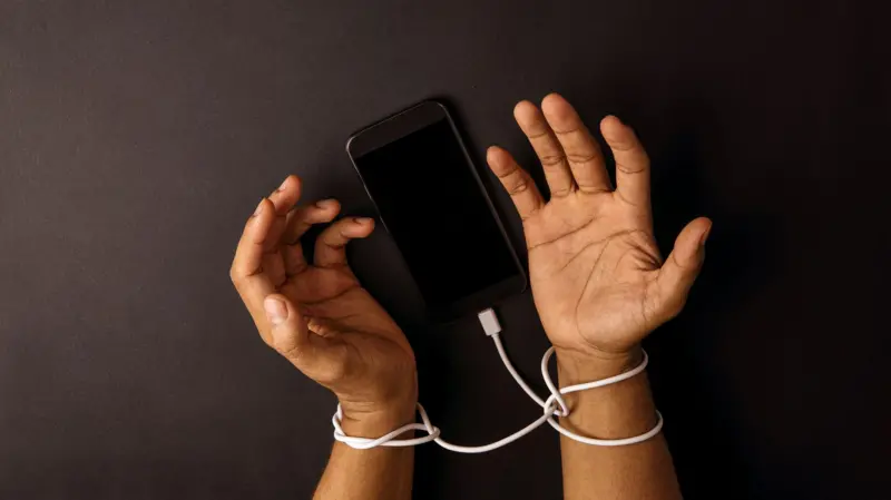 Cuáles son las 5 formas de violencia digital más comunes (y cómo protegerse)