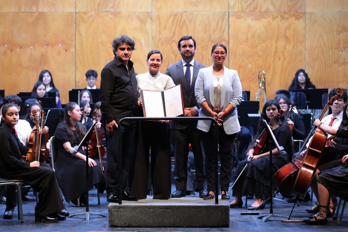 Homenaje a Peña Hen: ceremonia celebra ley que creó "Día de las Bandas y Orquestas Juveniles"