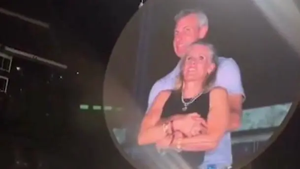 Mujer del video viral de Coldplay habla por primera vez sobre el acoso y amenazas que vivió