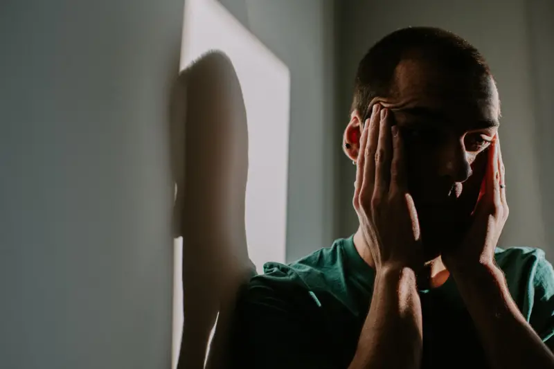 Radiografía del suicidio en Chile: más muertes que homicidios y tema clave en campaña presidencial