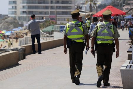 Lanzan "Plan Verano Seguro": sumarán más de 1.300 carabineros a lo largo del país