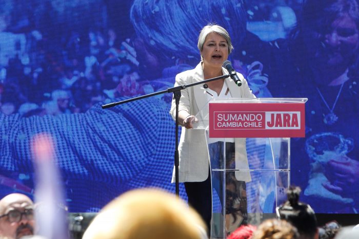 40 premios nacionales firman carta en favor de Jara y advierten “retrocesos” en caso de ganar Kast