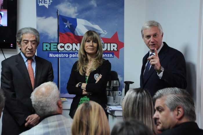 Jorge Tarud, nuevo aliado de Kast: promesa de expulsar 330 mil migrantes "es una medida difícil"