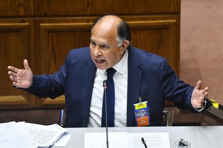 Abogada de Simpertigue denuncia que la Acusación Constitucional está viciada