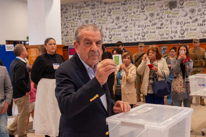 Expresidente Frei y futuro de Chile: "Si estamos todo el día peleándonos, no vamos a progresar"