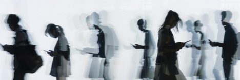 Adicción al smartphone: ¿es posible “resetear” el cerebro en 72 horas? Neurólogo explica qué ocurre