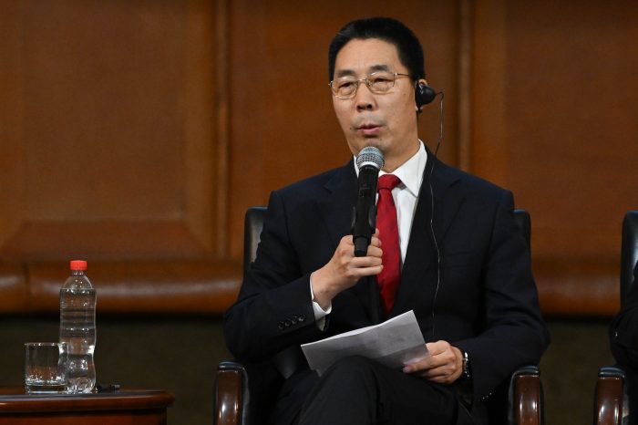 Embajador de China no teme resultados del balotaje: “La relación con Chile siempre es estable”