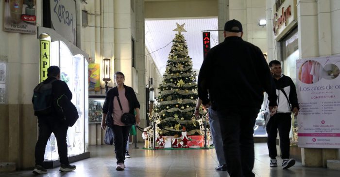 Comercio ajusta sus horarios por Navidad: revisa hasta qué hora abrirán malls y supermercados