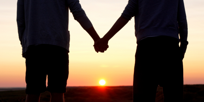 La regla 3-3-3 se viraliza en TikTok como método para evaluar y fortalecer relaciones amorosas