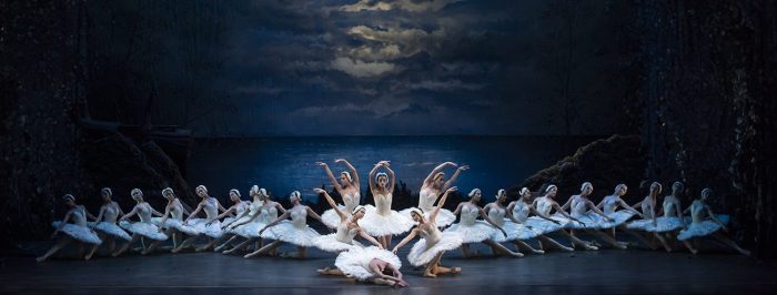 “El lago de los cisnes” en Teatro Municipal de Santiago