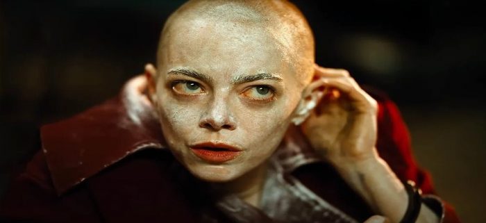 “Bugonia”: una conspiración incómodamente contemporánea