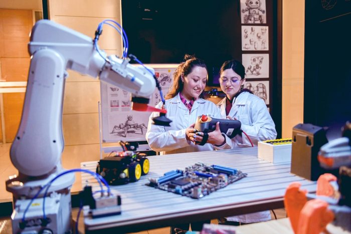 Carreras tecnológicas top, con alta empleabilidad, salarios competitivos y sin PAES