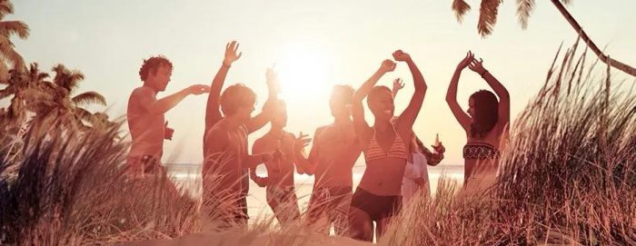 ITS en verano: más de un millón de contagios diarios en el mundo y aumentan  riesgos en vacaciones