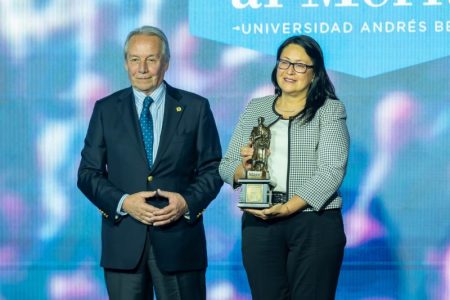 Contralora Dorothy Pérez es reconocida como "Figura del Año"