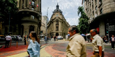 Economía cierra 2025 en dos velocidades: mercados y cobre en alza histórica pero empleo rezagado