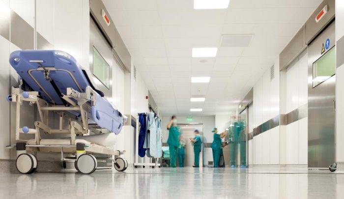 Los recortes en salud ya partieron: La Cisterna tendrá $400 millones menos en 2026