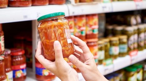 Radiografía del etiquetado en Chile: qué miran los consumidores al comprar