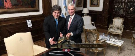 Desde Buenos Aires: Kast fija sintonía con Milei, reunión con Bachelet y postura por Apablaza