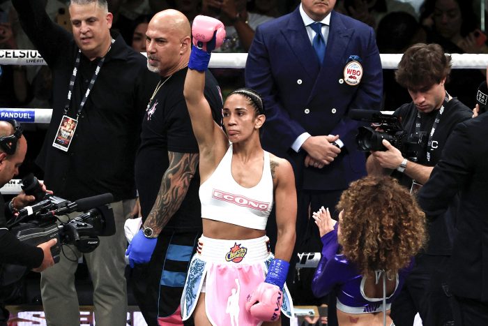 Igualdad en el ring: Amanda Serrano lidera el cambio en el boxeo femenino mundial