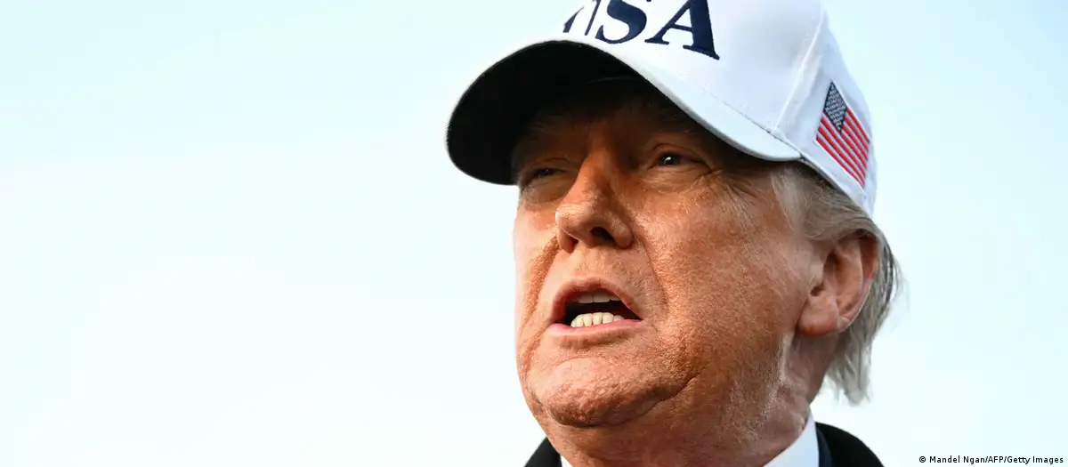 Trump amenaza con aranceles a países que no respalden sus planes para Groenlandia