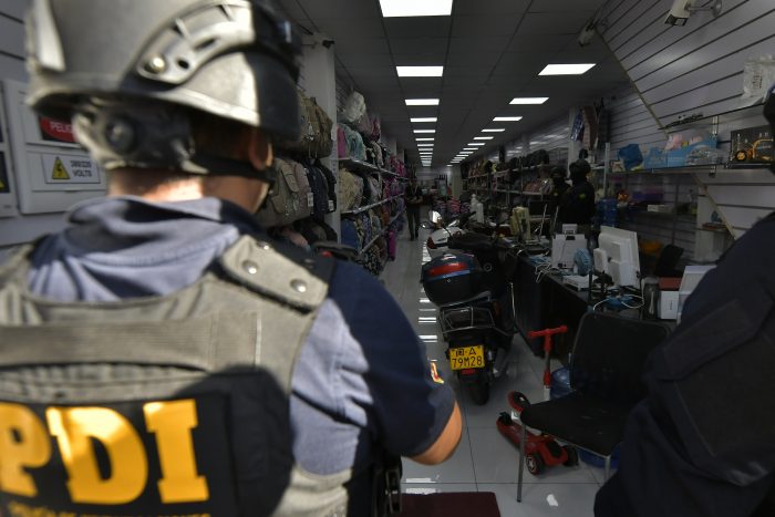 Fiscalía y PDI desarticulan banda que lavaba dinero proveniente de estafas internacionales