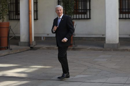 Kast pide creatividad para sacar adelante proyectos, porque "plata nos van a dejar poca"