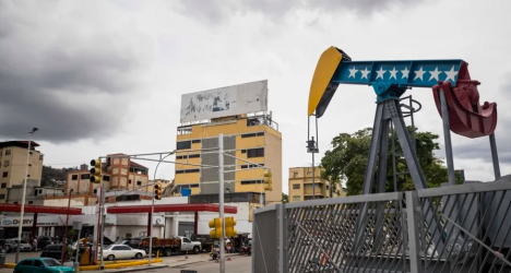 Trump decreta "emergencia nacional" para proteger en EEUU las ventas del petróleo de Venezuela