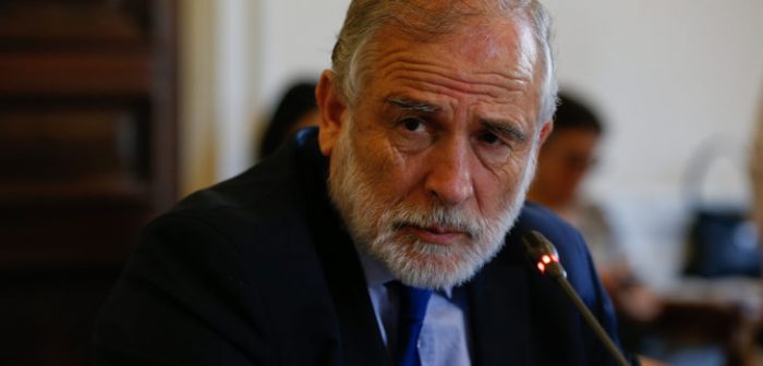 Montes sobre comparación por reconstrucción de Valparaíso y Biobío: “Las realidades son distintas”