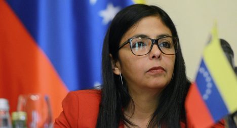 Vicepresidenta venezolana dice que se desconoce el paradero de Maduro y exige a EEUU prueba de vida