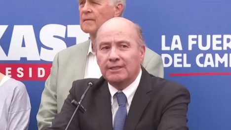 Jorge Quiroz: de la colusión de los pollos y las farmacias a Hacienda